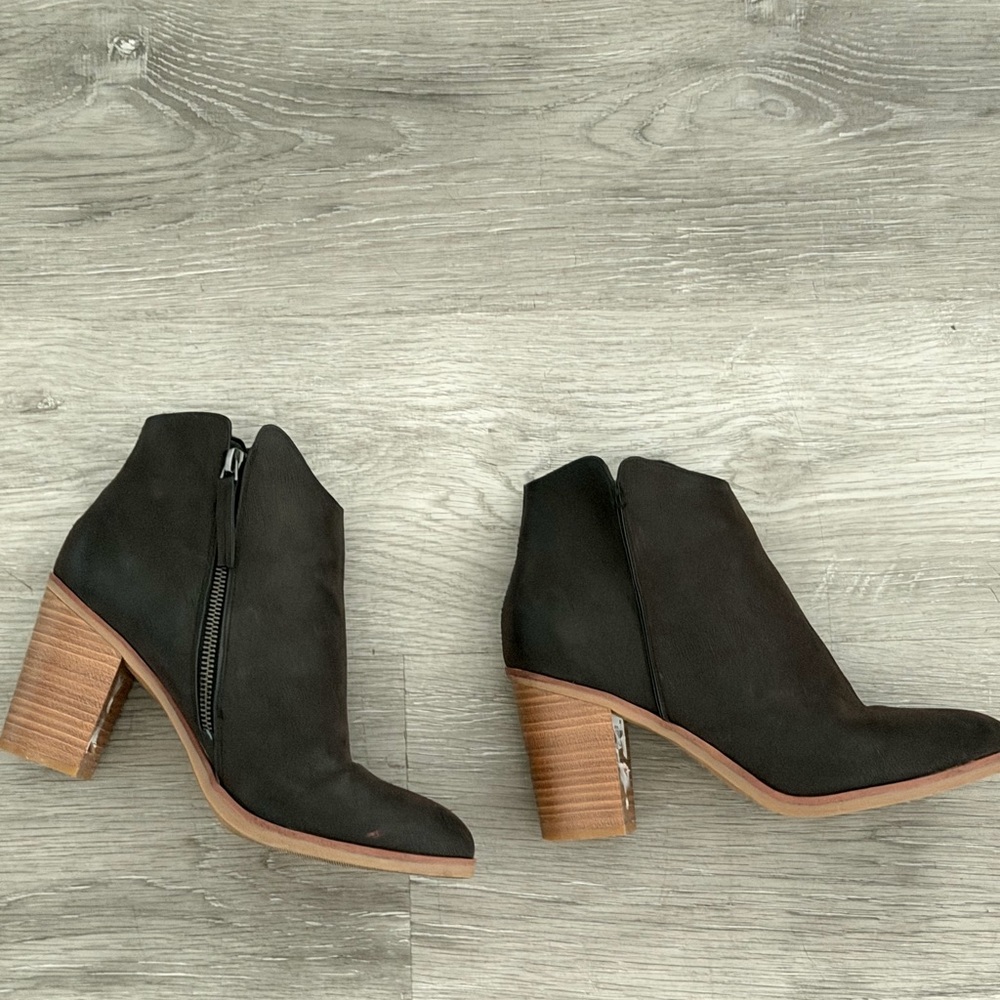 MIA Black Ankle Boots with brown Heel